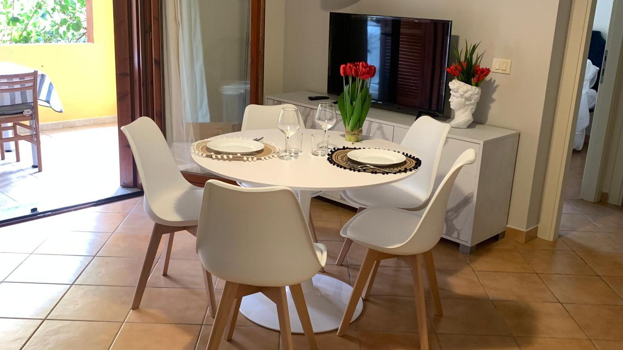 Nest House - Esclusivo Appartamento Marina Di Olbia- Mater Olbia - Beaches - Close To The Airport - Private Parking- Full Comforts - 外观 照片