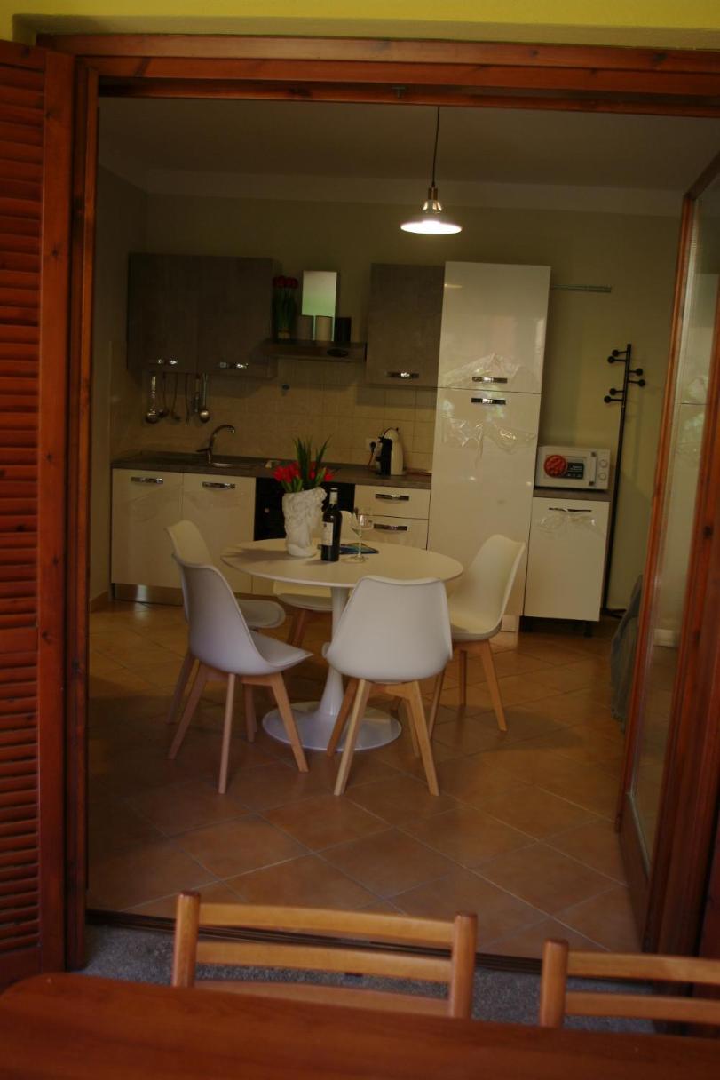 Nest House - Esclusivo Appartamento Marina Di Olbia- Mater Olbia - Beaches - Close To The Airport - Private Parking- Full Comforts - 外观 照片