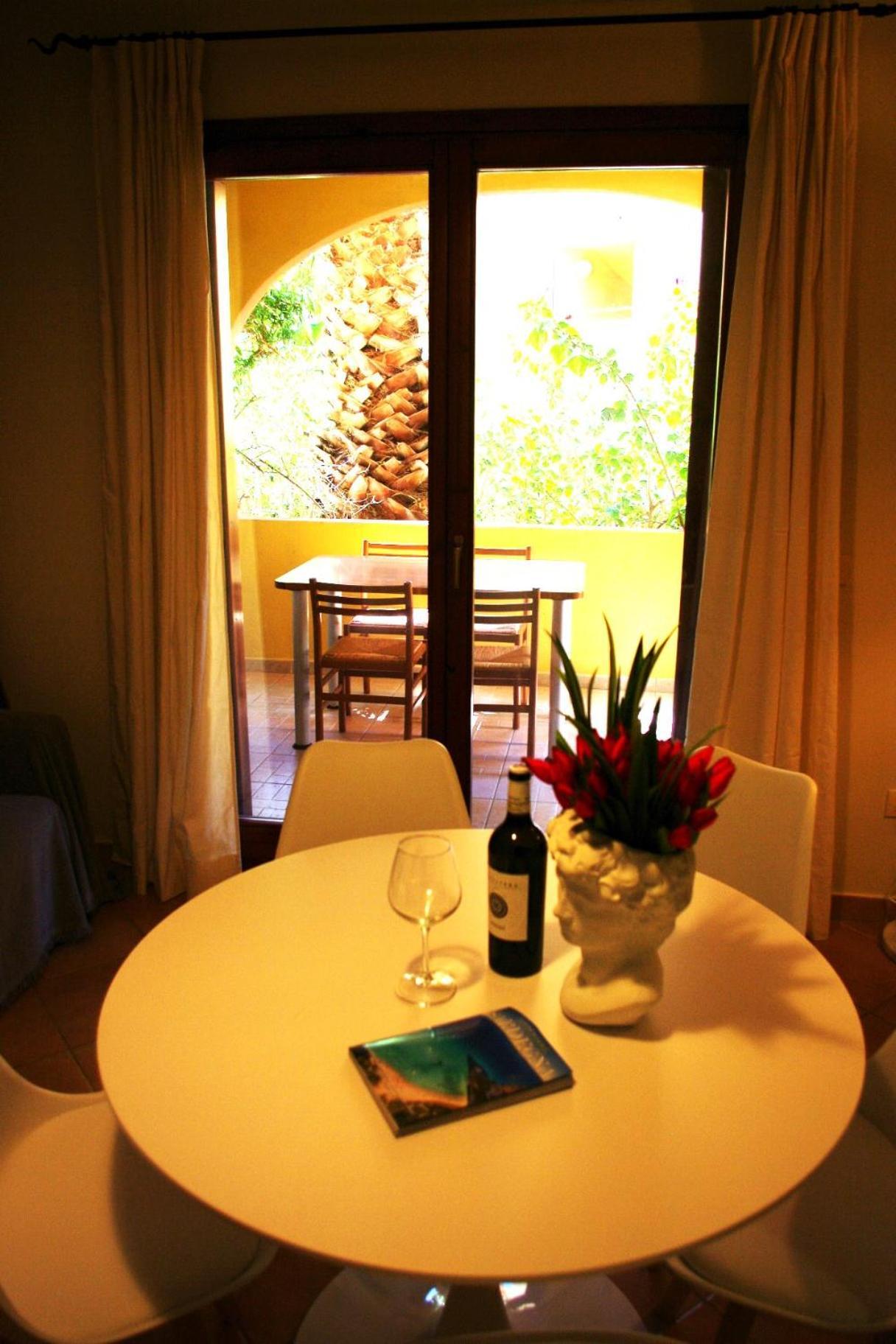 Nest House - Esclusivo Appartamento Marina Di Olbia- Mater Olbia - Beaches - Close To The Airport - Private Parking- Full Comforts - 外观 照片